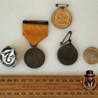 South African Military Badges and Buttons  (173)